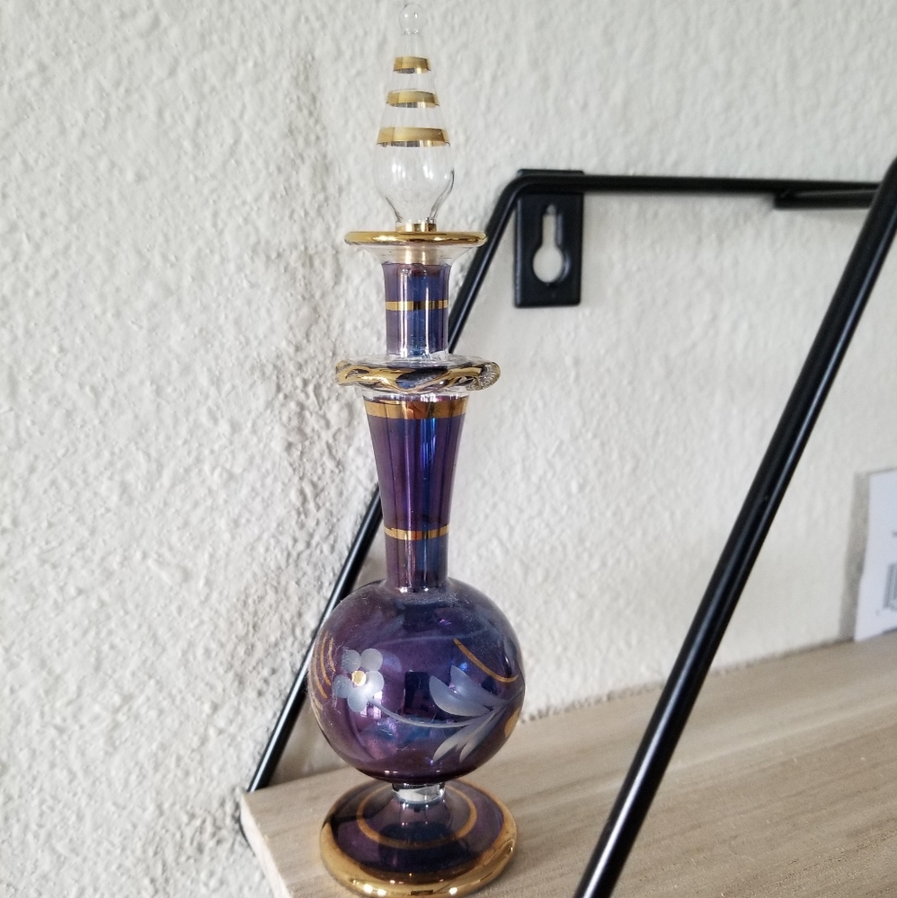 🎩Vintage Style Perfume Container